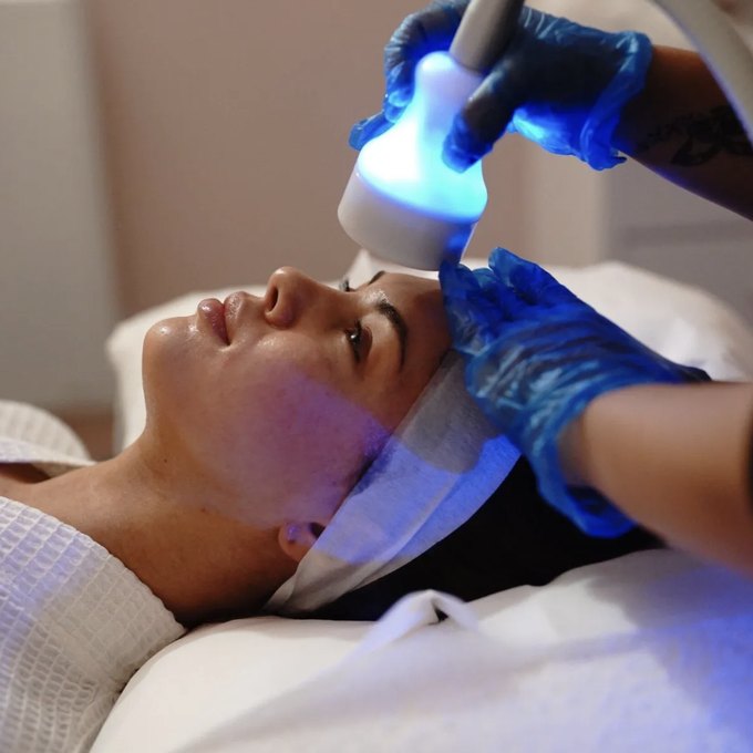 Smart Cryo facial treatment