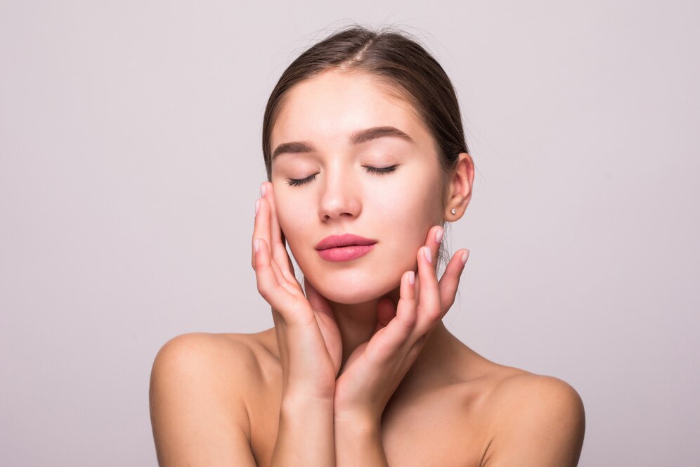 Facial waxing services